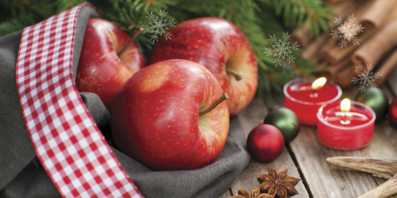 02.SHINY-RED-APPLES