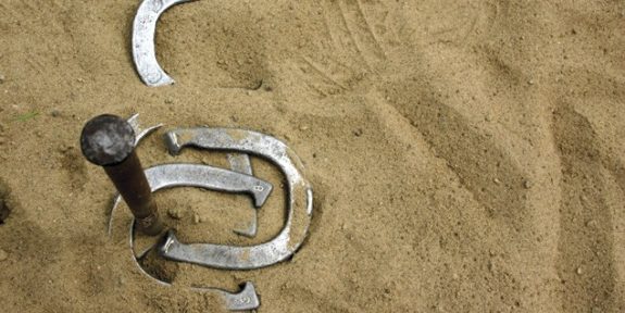 06.DEATH_.OF_.HORSESHOES-636×318