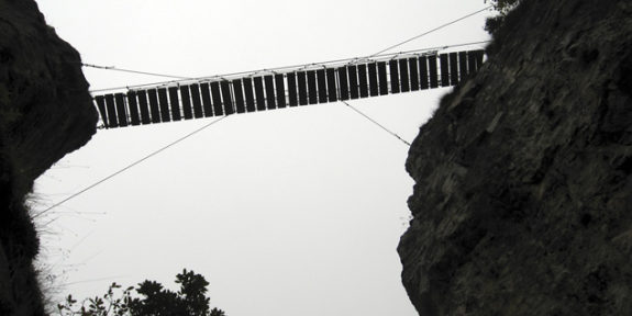 11.bridge.cross_