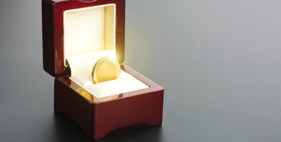 02_The_smallest_coin_in_the_world