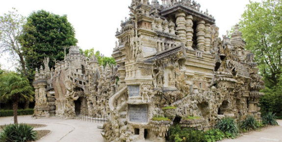 08_THE-POSTMAN-PALACE